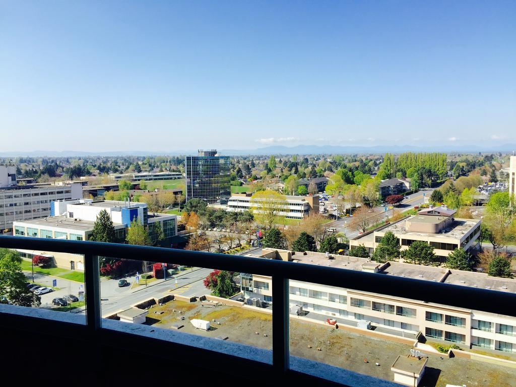Vancouver Airport Condos Ричмонд Номер фото